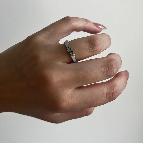 Tory Burch ring - Picture 3 of 3